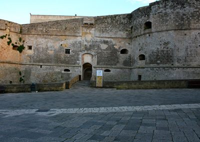 Otranto: entrance to the Aragonese castle