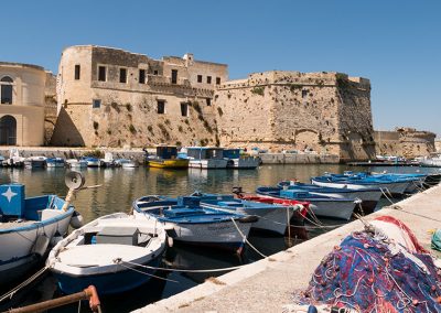 Gallipoli: Fisherman's port and the castle